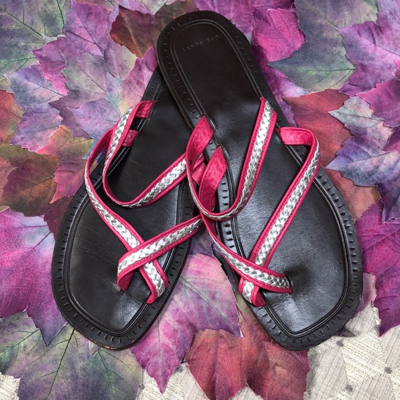 LANDS END CRISS CROSS FLAT SANDAL - Picture 2 of 4